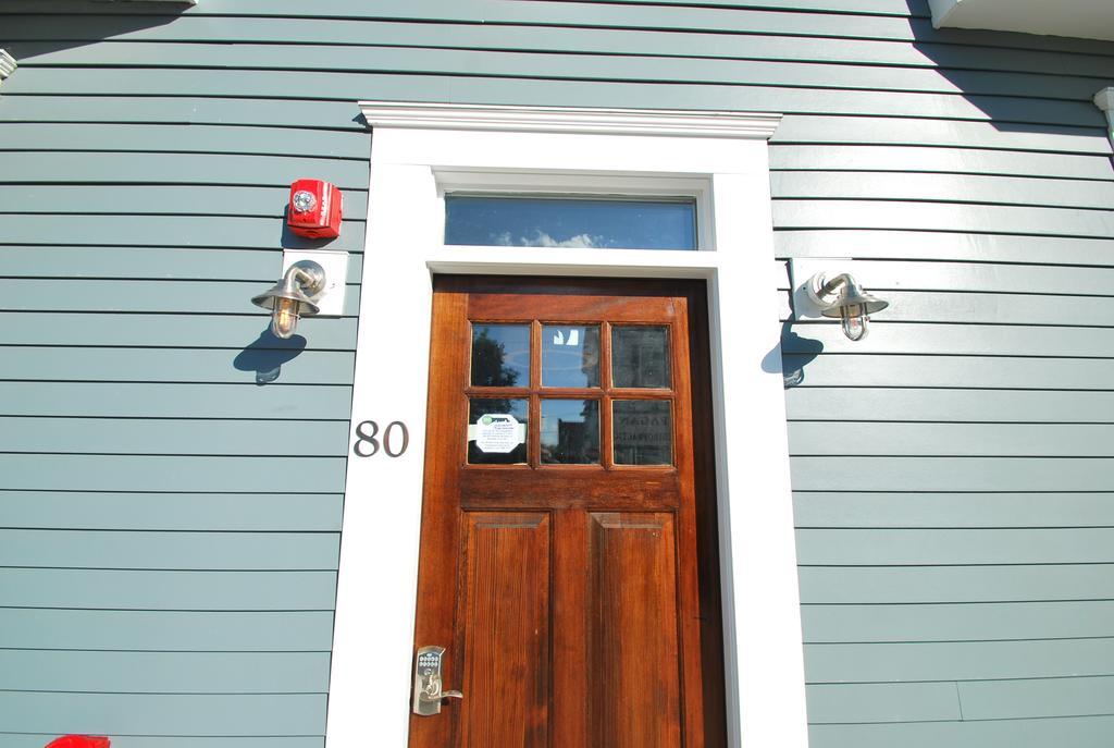 Quarters On Dot By Thatch Boston Bagian luar foto